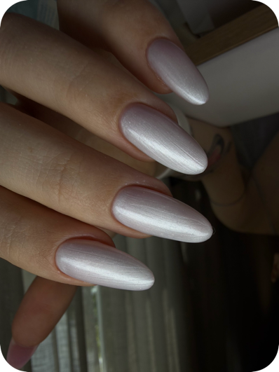Long lasting BIAB manicure